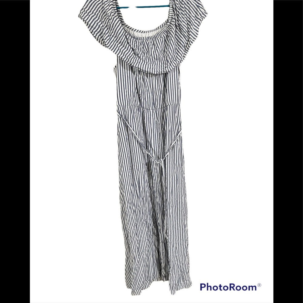 Long sleeveless pin stripe dress